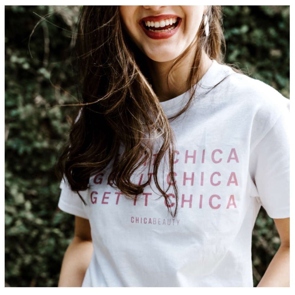 CHICA BEAUTY “Get It Chica” Inspo Tee White & Pink